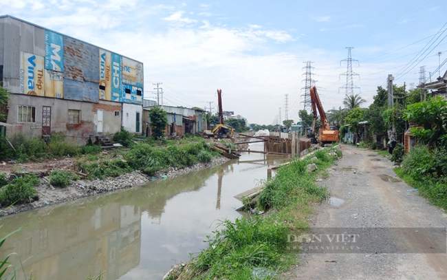 Một dự án nạo vét kênh rạch trên địa bàn TP.Thuận An, Bình Dương. Ảnh: Nguyên Vỹ