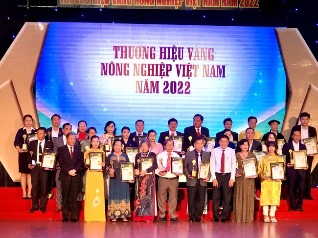 Tôn vinh &quot;126 Thương hiệu Vàng nông nghiệp Việt Nam năm 2022&quot; - Ảnh 4.