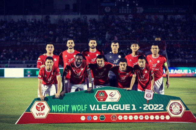 CĐV kêu gọi để Bùi Tiến Dũng bắt chính tại vòng 8 V.League 2022 - Ảnh 1.