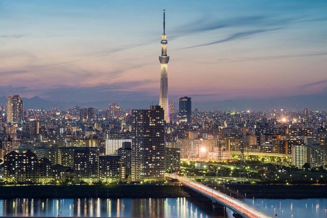 Tokyo tụt hạng trong danh sách thành phố đắt đỏ nhất toàn cầu - Ảnh 1.
