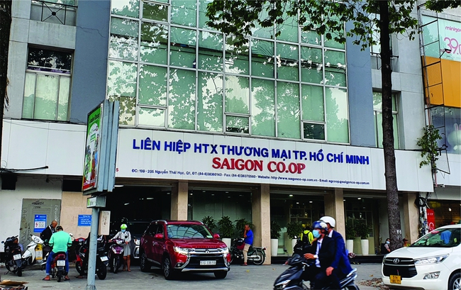 6 người ở Saigon Co.op bị khởi tố, đối mặt khung hình phạt nào? - Ảnh 1.