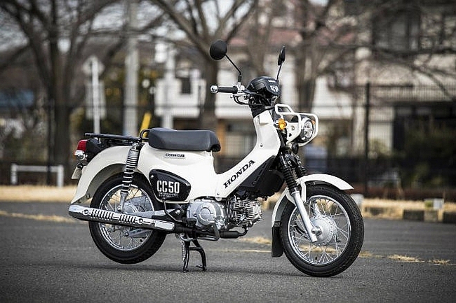 Honda Super Cub đời mới, 1 lít xăng đi 67km - Ảnh 1.