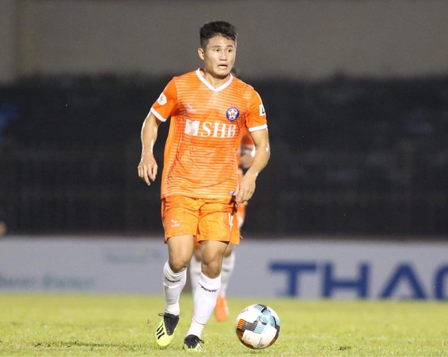 Nguyễn Phi Hoàng: Cầu thủ trẻ đáng xem nhất tại V.league có gì đặc biệt? - Ảnh 2.