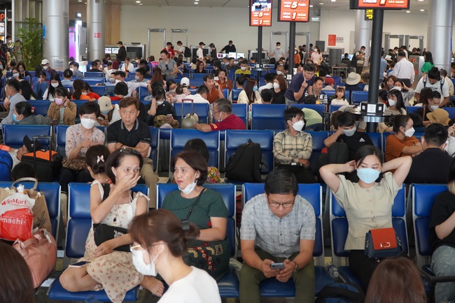 Lễ 30/4, các hãng hàng không được tăng thêm 4.500 - 5.000 vé/ngày tại Tân Sơn Nhất - Ảnh 3.