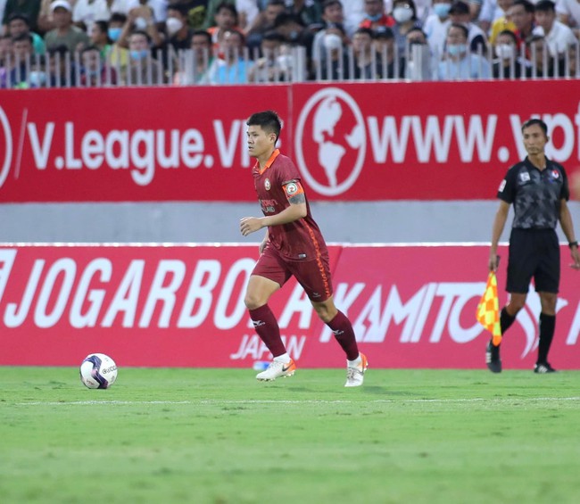 Trung vệ Dương Thanh Hào nói gì sau sai lầm đáng quên ở vòng 5 - V.League? - Ảnh 2.