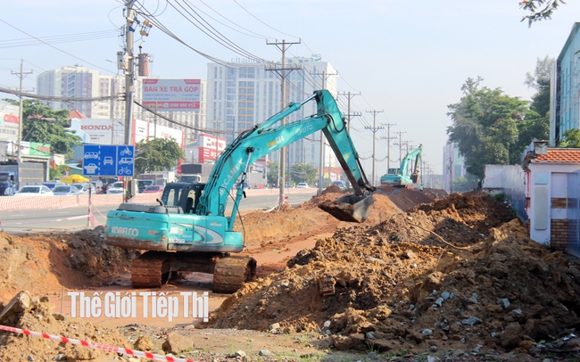 Dự án nâng cấp và mở rộng Quốc lộ 13 đoạn qua TP.Thuận An. Ảnh: Trần Khánh