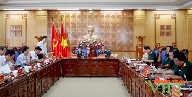 Đại tướng Đỗ Bá Tỵ nguyên Phó Chủ tịch Quốc hội thăm và làm việc tại tỉnh Lai Châu   - Ảnh 1.