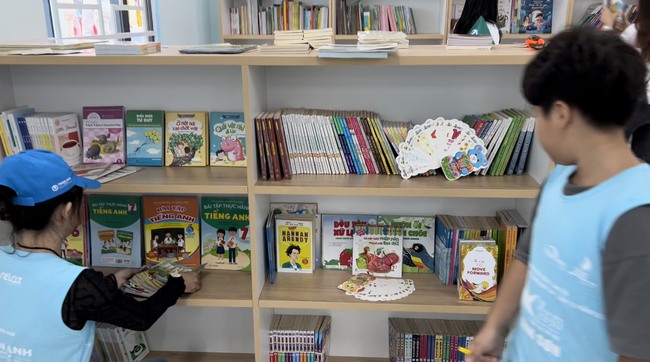 Trần Anh Group trao tặng Thư viện sách cho trẻ em khó khăn tại huyện Tịnh Biên - Ảnh 3.