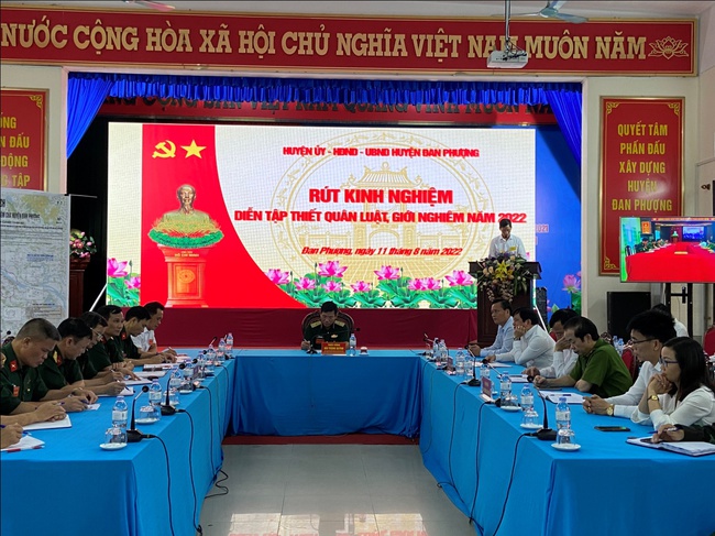 Huyện Đan Phượng tổ chức thành công diễn tập &quot;Thiết quân luật, giới nghiêm&quot; năm 2022 - Ảnh 1.