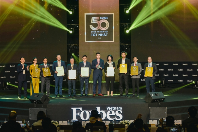 Vinamilk - Doanh nghiệp F&B duy nhất trong top 50 công ty niêm yết tốt nhất Việt Nam của Forbes 10 năm liền - Ảnh 2.