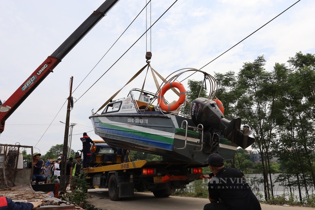 Cano, máy quay dưới nước tham gia tìm kiếm cô gái xinh đẹp mất tích tại Hà Nội - Ảnh 4.