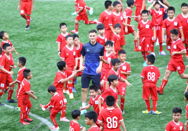 Hà Đức Chinh, Đình Trọng cùng gần 2.000 cầu thủ nhí tham dự ngày hội bóng đá Passion Day 2022 - Ảnh 5.