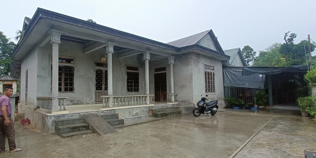 Cụ bà bị sang tên 1.000m2 đất sau lần lăn tay ở nhà cán bộ xã: Chứng thực trái quy định  - Ảnh 2.