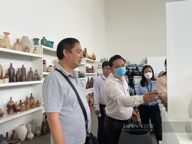 Vào cụm công nghiệp gốm sứ Biên Hòa “vươn xa” ra nhiều thị trường khó tính trên thế giới - Ảnh 7.