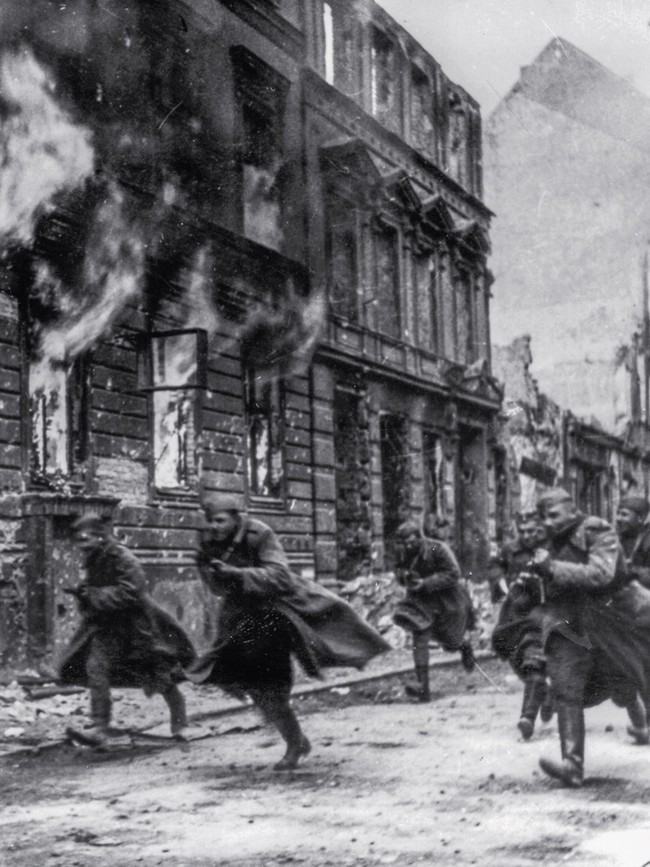 Trận chiến Berlin trong Thế chiến 2 đẫm máu thế nào? - Ảnh 7.