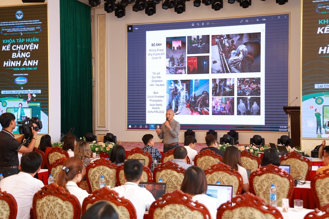 Dự án &quot;Phát triển Báo chí Việt Nam&quot; tổ chức hoạt động tập huấn và tặng quà cho trẻ em khó khan tại Lai Châu - Ảnh 2.