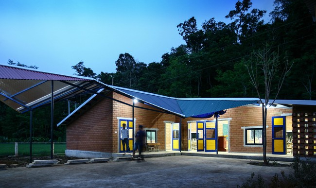 xuan/Người xây trường như thể trồng hoa - Ảnh 4.