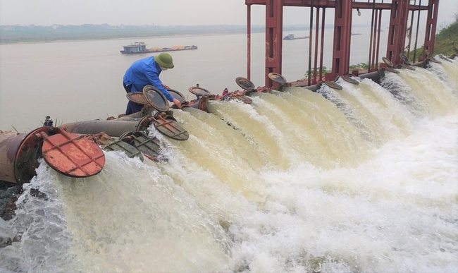 Sản xuất vụ đông xuân tại miền Bắc: Gần 122.000ha có nước gieo cấy - Ảnh 1.