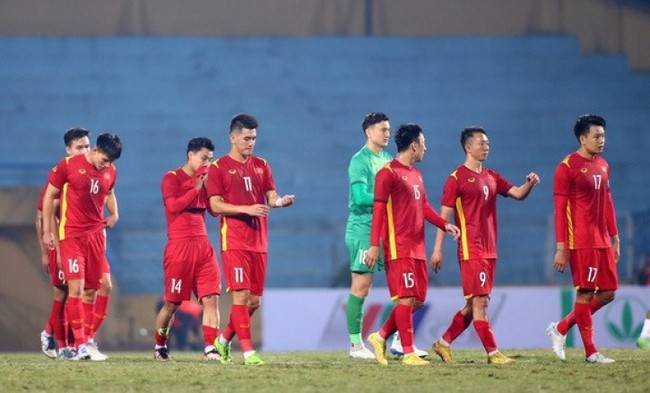 Vì sao ĐT Việt Nam đi ngược lại xu hướng ở AFF Cup 2022? - Ảnh 1.