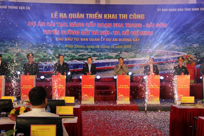 Thủ tướng Phạm Minh Chính phát động ra quân cải tạo, nâng cấp đường sắt tại Ninh Thuận - Ảnh 1.