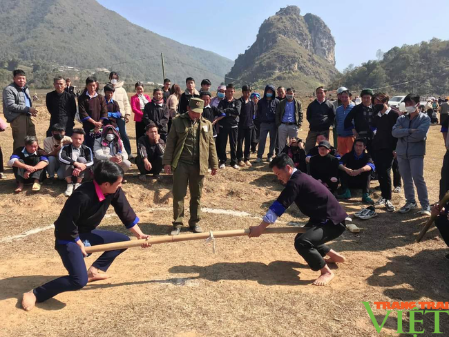 Lên Tà Mung trẩy hội Gầu Tào đồng bào Mông - Ảnh 4.