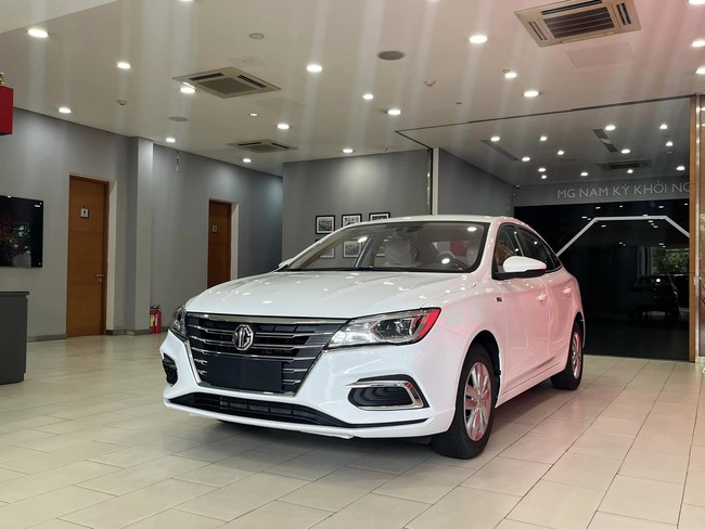 Xe Trung Quốc MG5 2023 mới ra mắt, giá rẻ dành cho khách hàng dịch vụ - Ảnh 1.