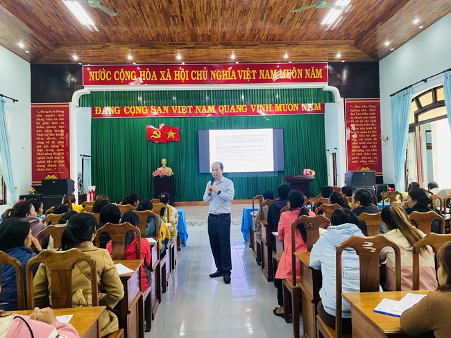 Nâng cao năng lực giám sát cho cán bộ, hội viên nông dân trong thực hiện chương trình MTQG  - Ảnh 1.