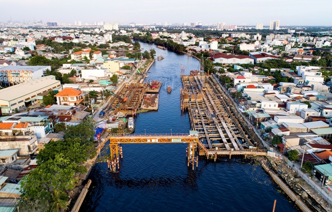 Bí thư TP.HCM Nguyễn Văn Nên: Nhìn thẳng, không né tránh việc giải ngân đầu tư công thấp - Ảnh 3.