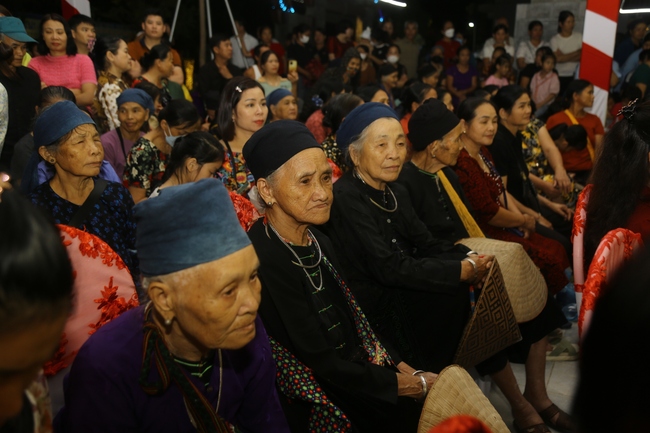 Hà Giang: Tưng bừng khai mạc Ngày hội văn hóa dân tộc Tày  - Ảnh 4.