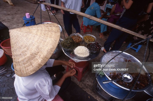 Loạt ảnh cực quý về TP.HCM năm 1999 của phó nháy Pháp - Ảnh 9.