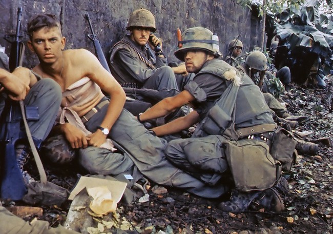 Chùm ảnh nổi tiếng nhất về lính Mỹ trong chiến tranh Việt Nam - Ảnh 5.