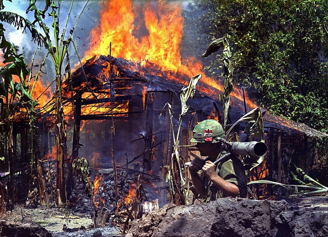 Chùm ảnh nổi tiếng nhất về lính Mỹ trong chiến tranh Việt Nam - Ảnh 10.