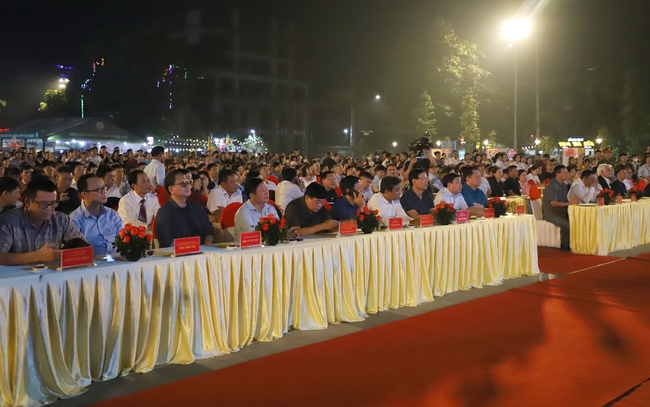 Hà Giang: Khai mạc không gian hàng trưng bày sản phẩm tiêu biểu vùng Đông Bắc - Ảnh 2.