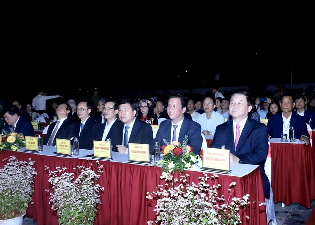 Hà Giang: Đón nhận danh hiệu Công viên địa chất toàn cầu Cao nguyên đá Đồng Văn lần thứ 3  - Ảnh 3.