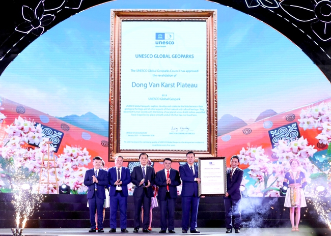 Hà Giang: Đón nhận danh hiệu Công viên địa chất toàn cầu Cao nguyên đá Đồng Văn lần thứ 3  - Ảnh 5.