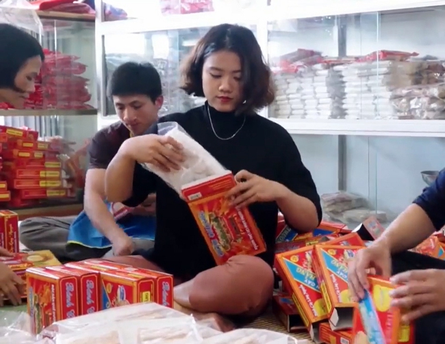 Làm thứ quà tiến vua, màu như trứng của một con đặc sản, cả làng ở Thái Bình khá giả, đó là bánh gì? - Ảnh 4.