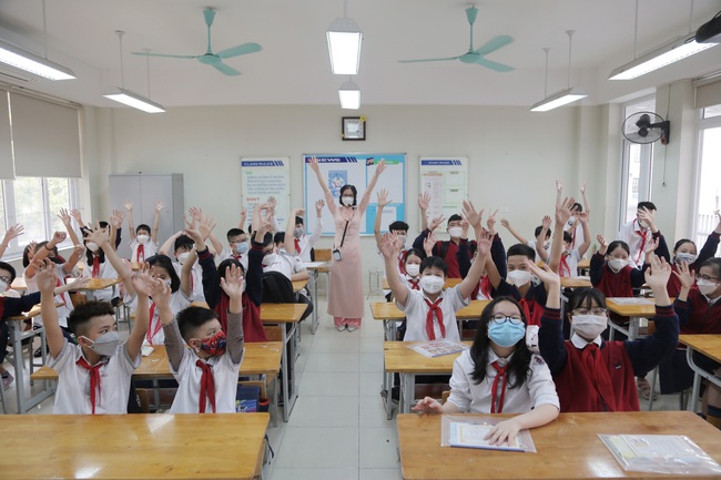 Liên tiếp các vụ giáo viên bạo hành học sinh: &quot;Sỉ nhục học sinh thể hiện sự kém cỏi của người thầy&quot; - Ảnh 2.