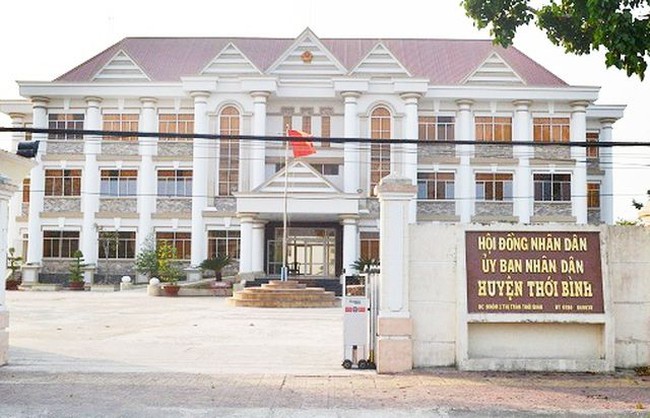 Đề nghị kiểm điểm chủ tịch huyện vì để xảy ra sai phạm trong đấu thầu mua lúa giống - Ảnh 1.