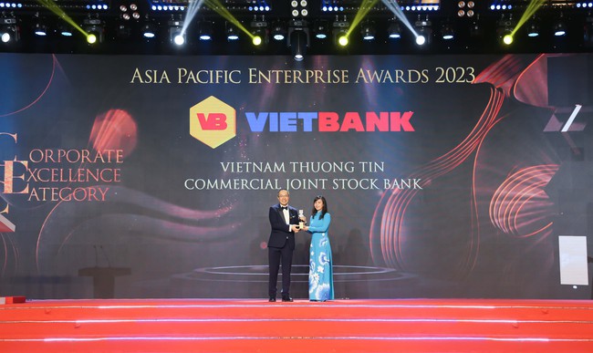 Vietbank nhận giải thưởng doanh nghiệp xuất sắc châu Á 2023 - Ảnh 1.