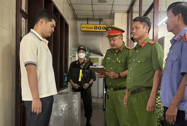 Con trai ông Lê Đức Thành, chủ Công ty Thành Bưởi bị khởi tố, bắt giam - Ảnh 1.