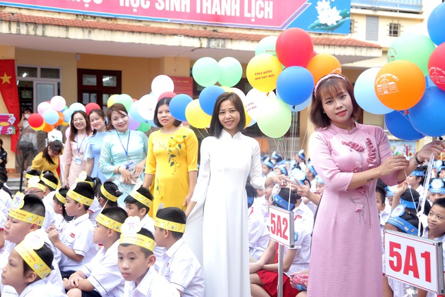 Lời dẫn chương trình lễ kỷ niệm ngày Nhà giáo Việt Nam 20/11/2023 - Ảnh 2.