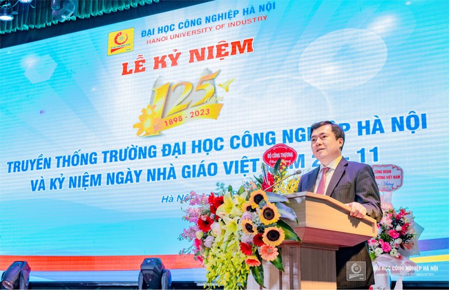 Trường ĐH Công nghiệp Hà Nội kỷ niệm 125 năm ngày truyền thống - Ảnh 1.