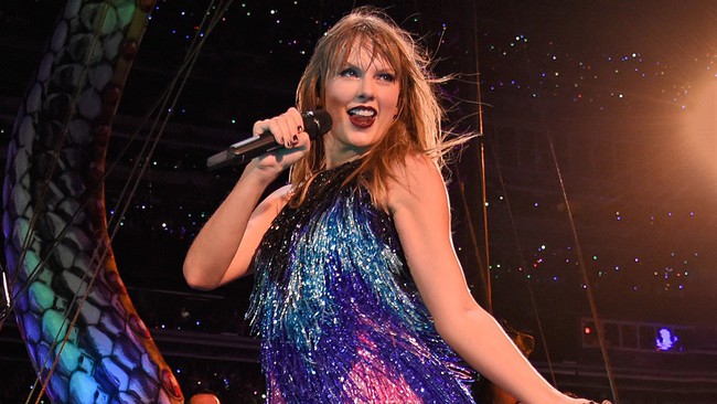 Sức khoẻ của Taylor Swift khiến người hâm mộ lo lắng - Ảnh 2.