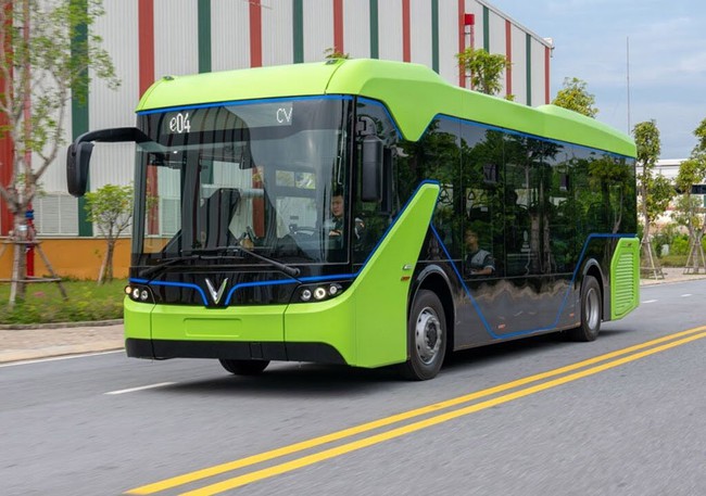 Đề xuất tăng trợ giá cho xe buýt điện: Chờ ý kiến của UBND TP.HCM - Ảnh 1.