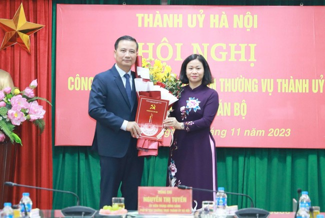 Ông Nguyễn Xuân Linh được điều động làm Bí thư Quận ủy Hoàng Mai - Ảnh 1.