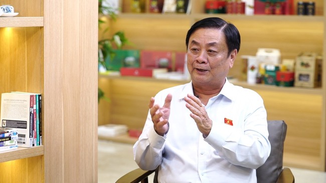 Bộ trưởng Lê Minh Hoan: Xây dựng hình ảnh người nông dân mới, tạo sự thay đổi trên mỗi cánh đồng - Ảnh 1.