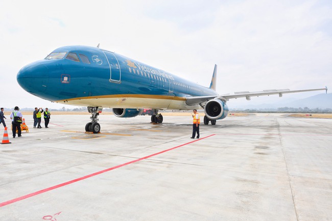 CEO Lê Hồng Hà: Vietnam Airlines có báo cáo cổ phiếu HVN xem xét nhân người của Bamboo Airways - Ảnh 2.