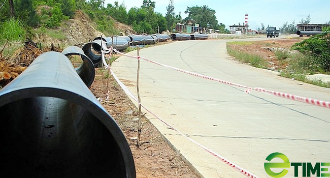 Trình cấp thẩm quyền Quảng Ngãi giao mặt nước xây ống xả thải dự án NM Bột – Giấy VNT19 - Ảnh 1.