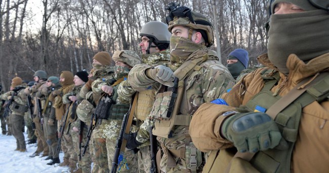 Lữ đoàn Azov khét tiếng của Ukraine có động thái phục thù - Ảnh 1.