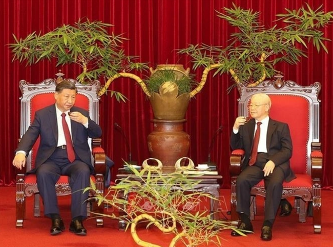Tổng Bí thư Nguyễn Phú Trọng mời Tổng Bí thư Tập Cận Bình thưởng trà quý từ núi cao ướp hương 3 năm - Ảnh 2.